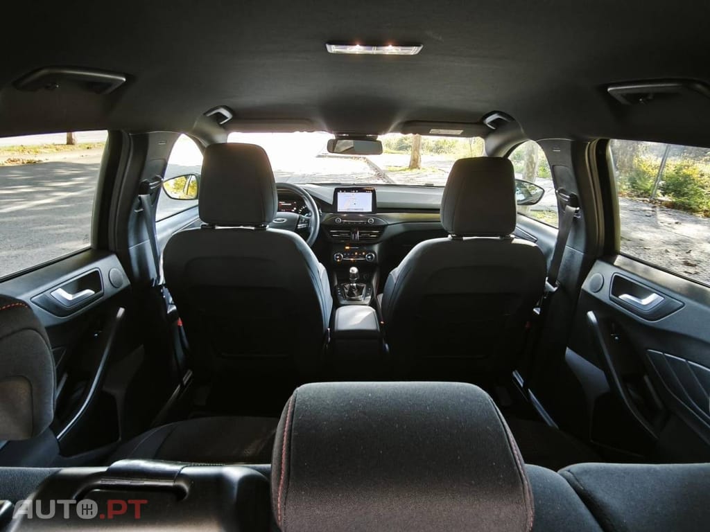 Ford Focus SW 1.0 EcoBoost MHEV ST-Line