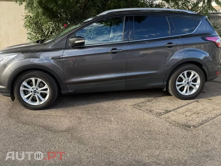 Ford Kuga 1.5 TDCi Titanium