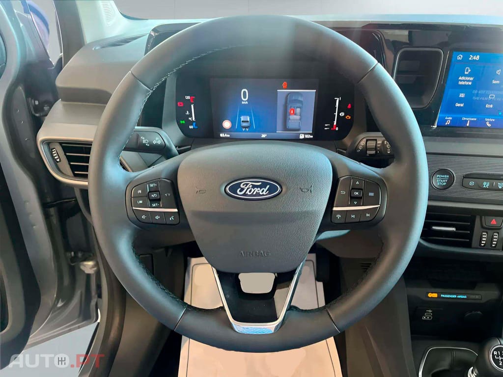 Ford Tourneo 1.0 EcoBoost Titanium