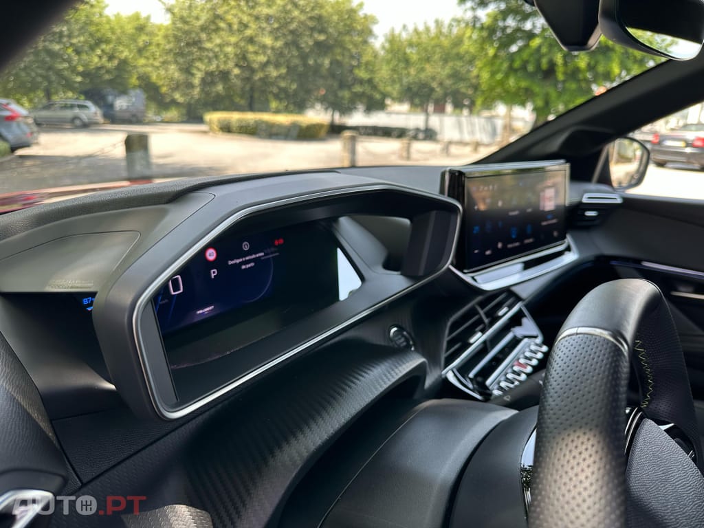 Peugeot E-208 50 kWh GT Pack