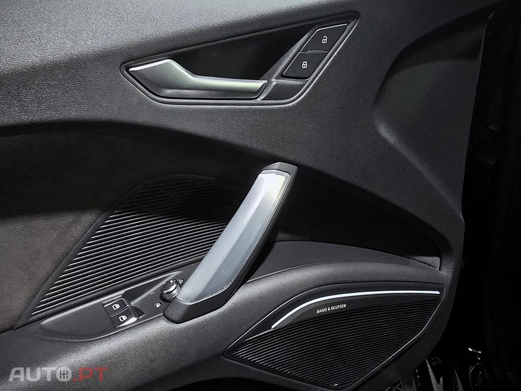 Audi TT 2.0 TFSI quattro S-line S tronic