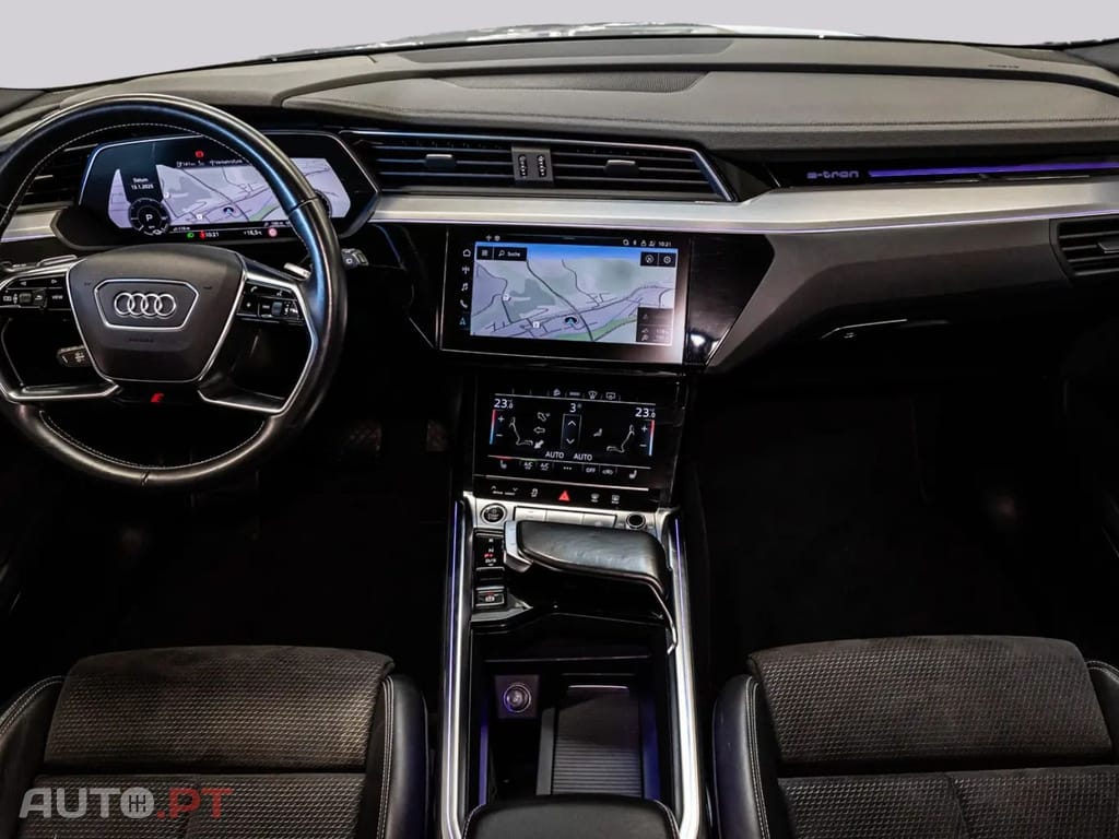 Audi E-Tron I.V.A DEDUTÍVEL  50  S LINE
