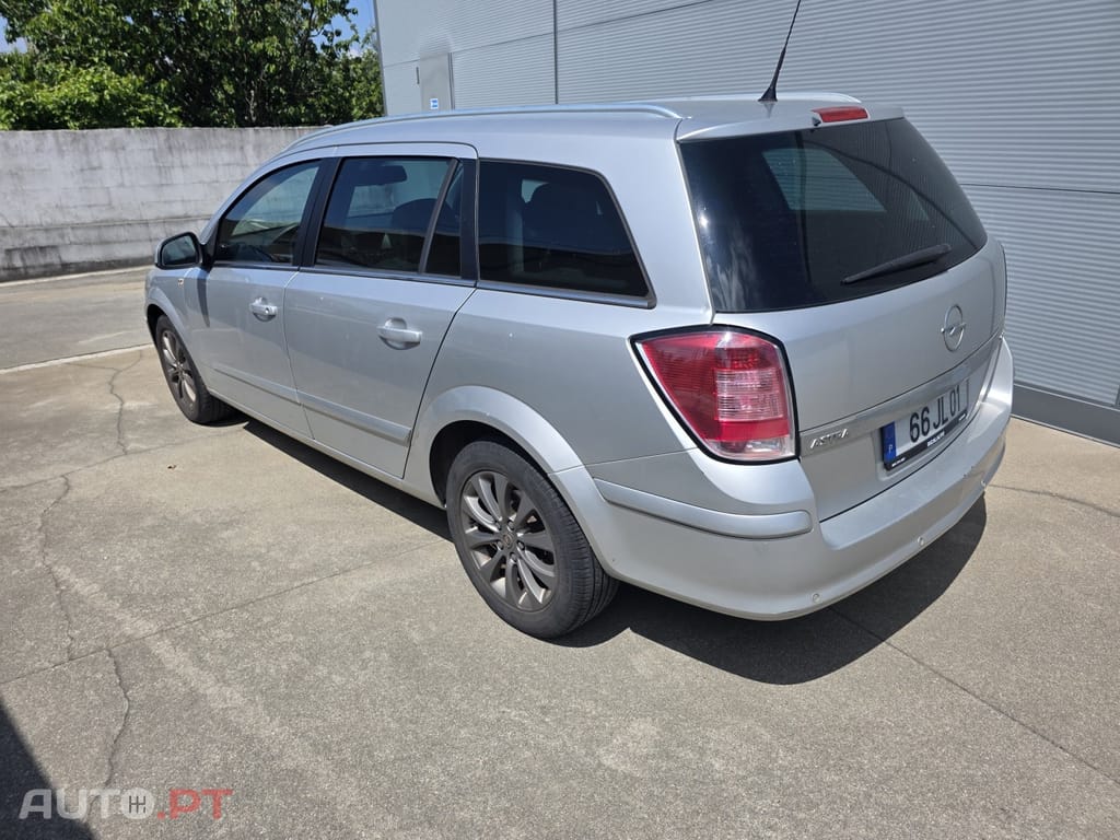 Opel Astra 1.7 CDTi Selection Business