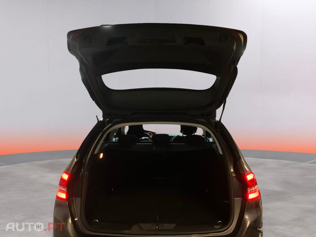 Peugeot 308 1.5 BlueHDi Style EAT8