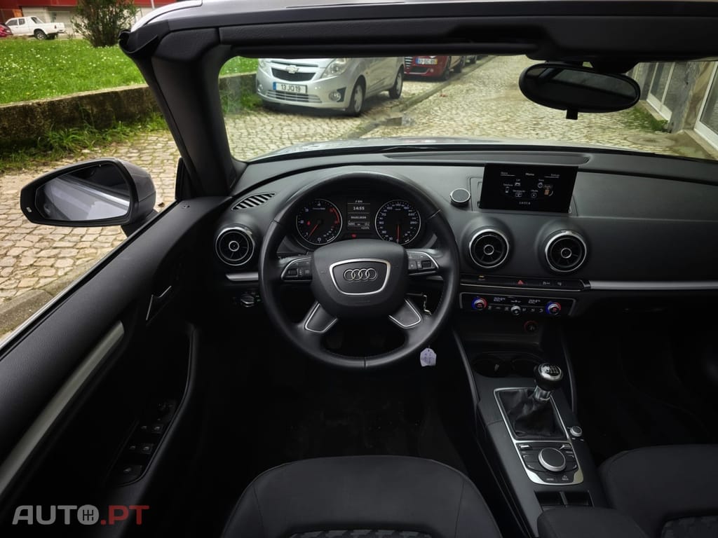Audi A3 Cabrio 1.6 TDi Attraction