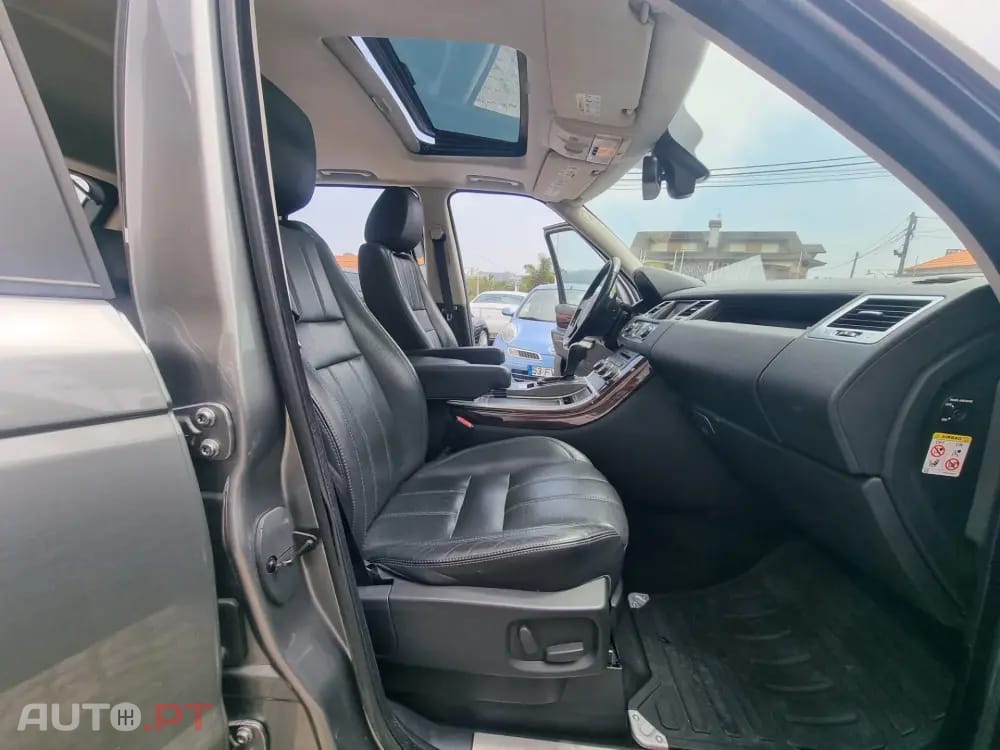 Land Rover Range Rover Sport 3.0 TDV6 HSE