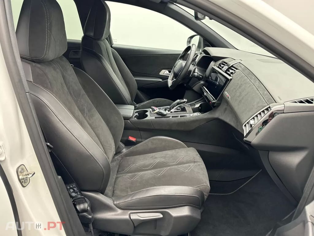 DS 7 Crossback Performance Line — fotografia 15
