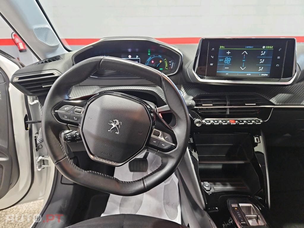 Peugeot E-208 50 kWh Active