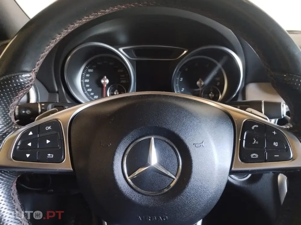 Mercedes-Benz CLA 200 Shooting Brake AMG Line