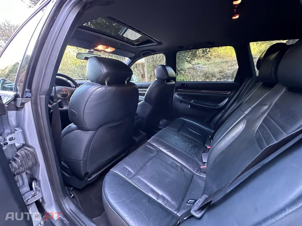 Audi RS4 2.7 V6 quattro