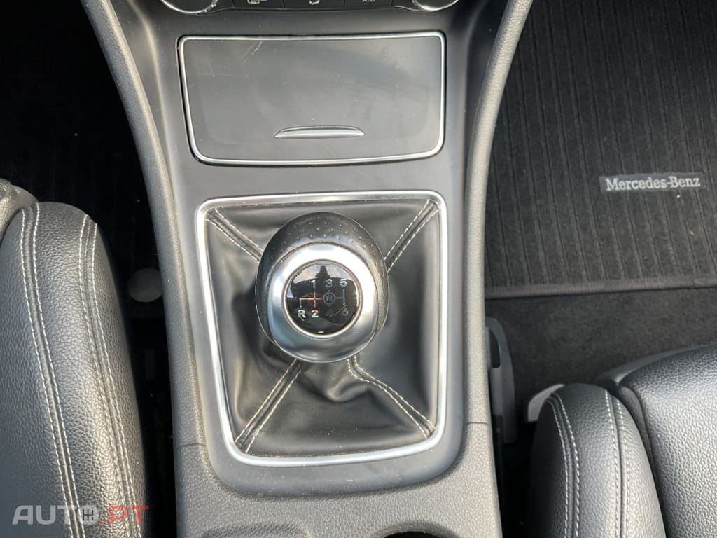 Mercedes-Benz CLA 180 d Urban