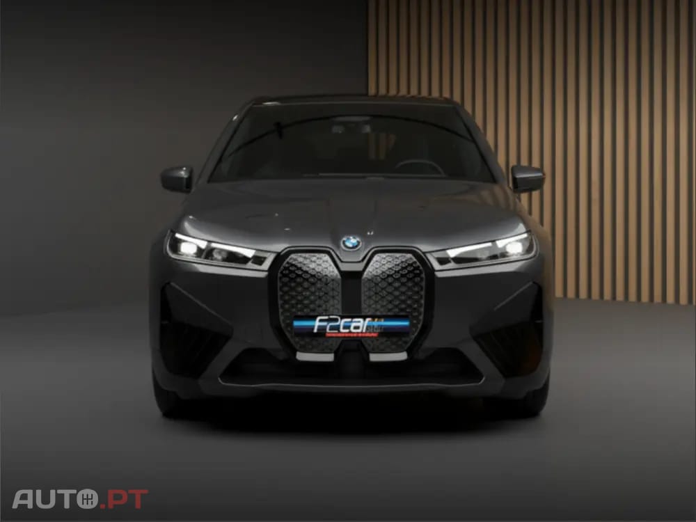 BMW iX xDrive 40 Pack Desportivo