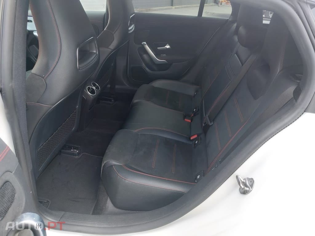 Mercedes-Benz CLA 180 d Shooting Brake AMG Line Aut.