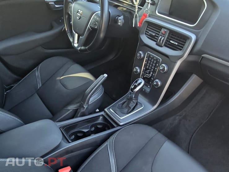 Volvo V40 2.0