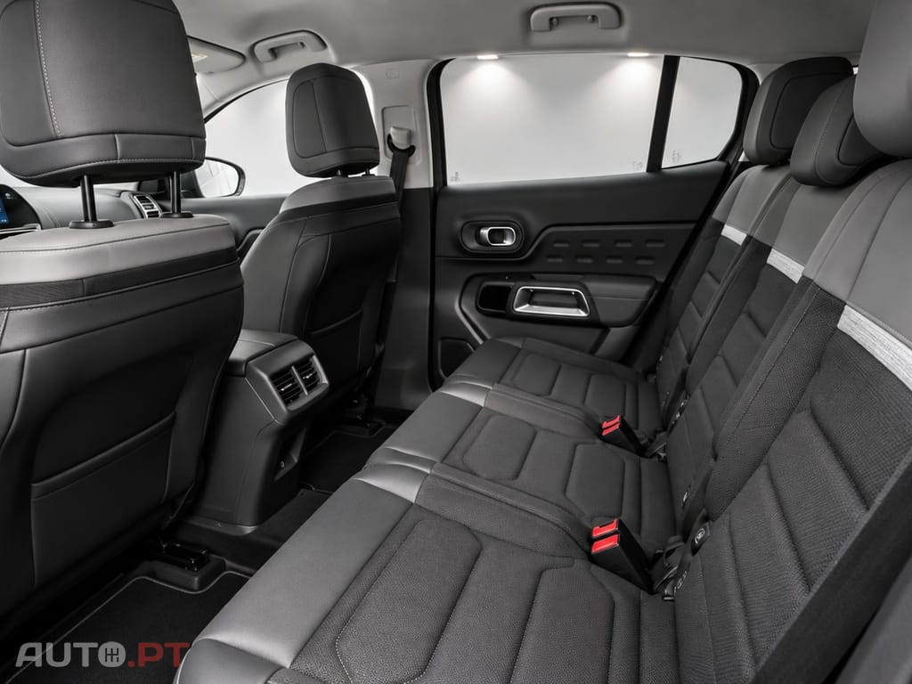Citroen C5 Aircross 225 e-EAT8 SHINE