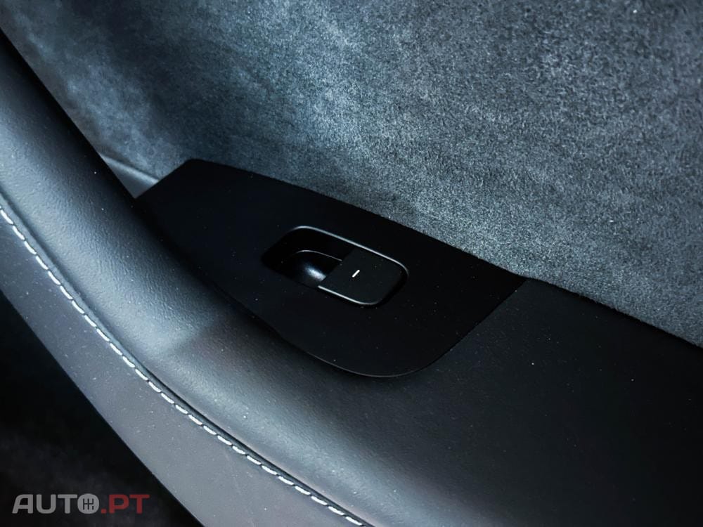Tesla Model Y Performance Dual Motor AWD
