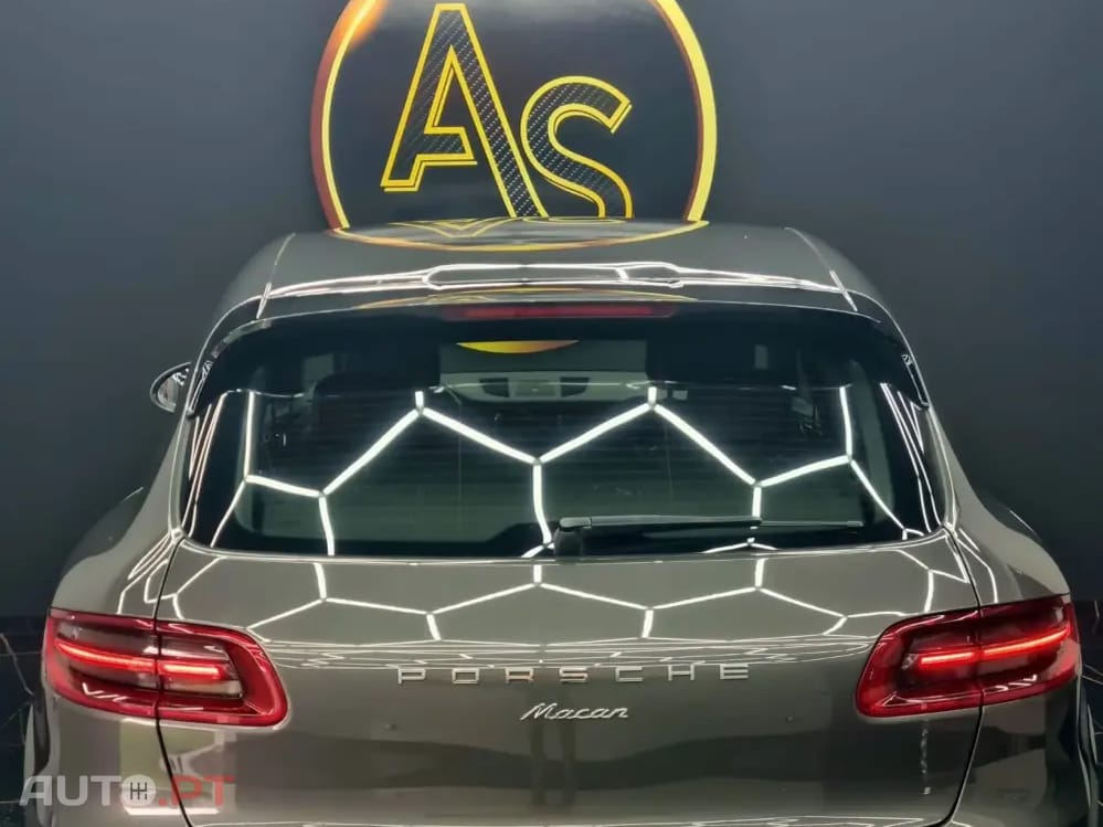 Porsche Macan PDK