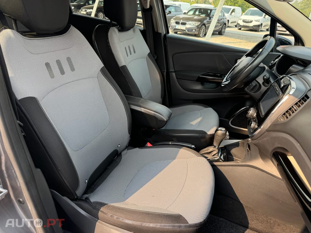 Renault Captur 1.2 TCe Exclusive EDC