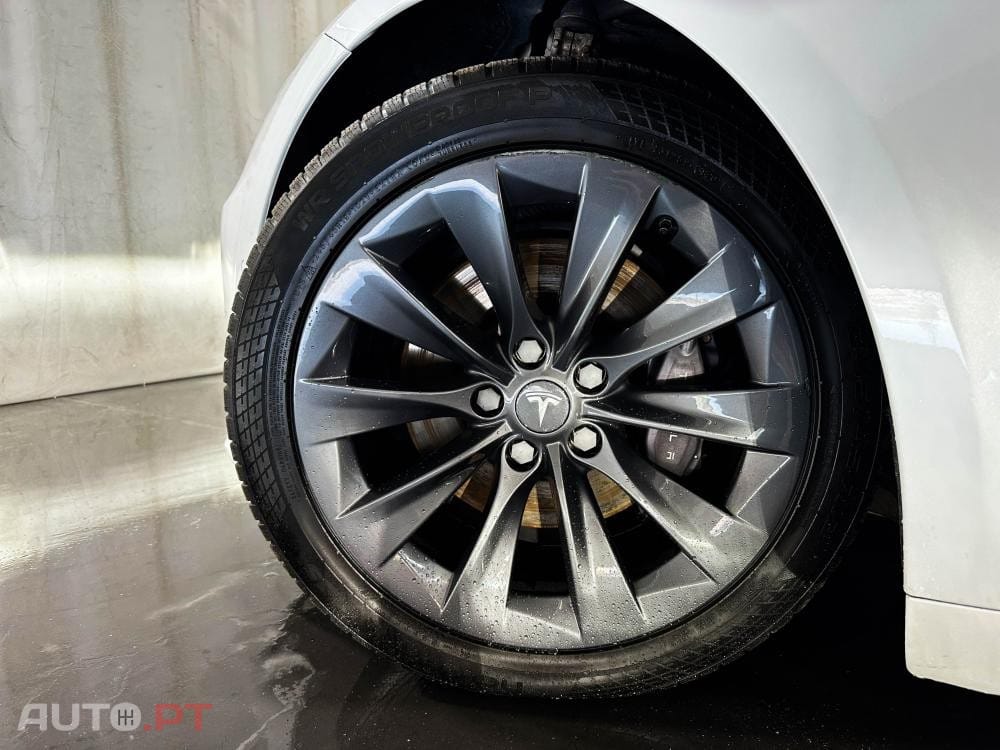 Tesla Model S Long Range AWD