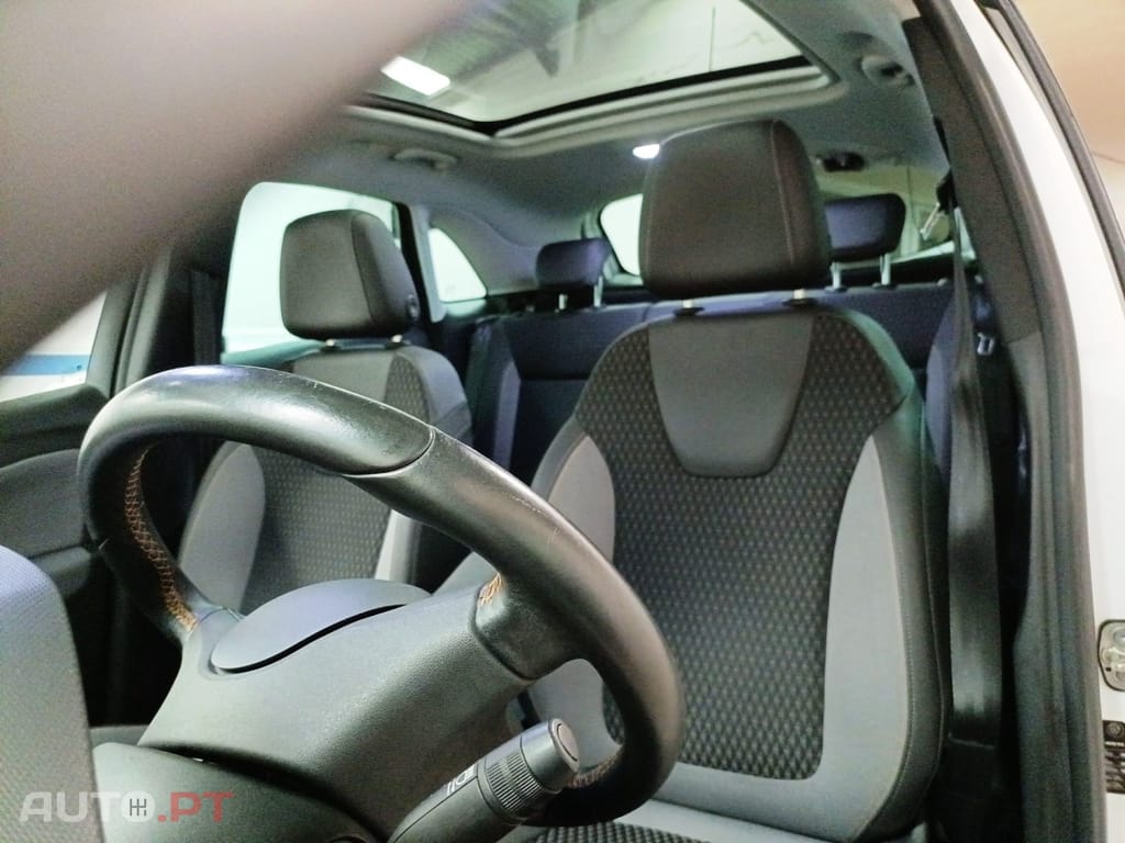 Opel Crossland X 1.2 T Business Edition