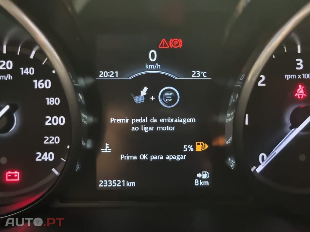 Land Rover Discovery Sport 2.0 eD4 SPORT HSE