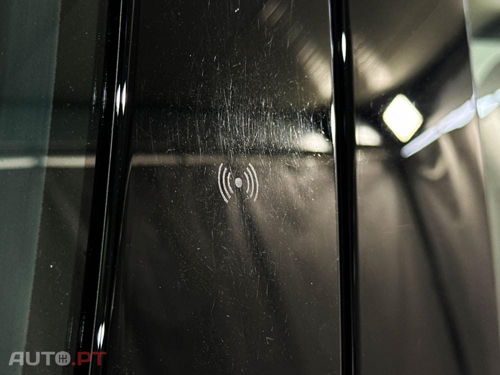 Volvo EX30 Single Motor Extended Range RWD Plus