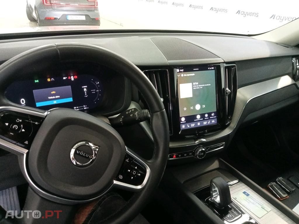 Volvo XC60 2.0 T6 PHEV Plus Dark AWD