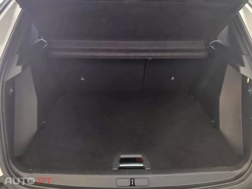 Peugeot 2008 PureTech 130 Allure Pack
