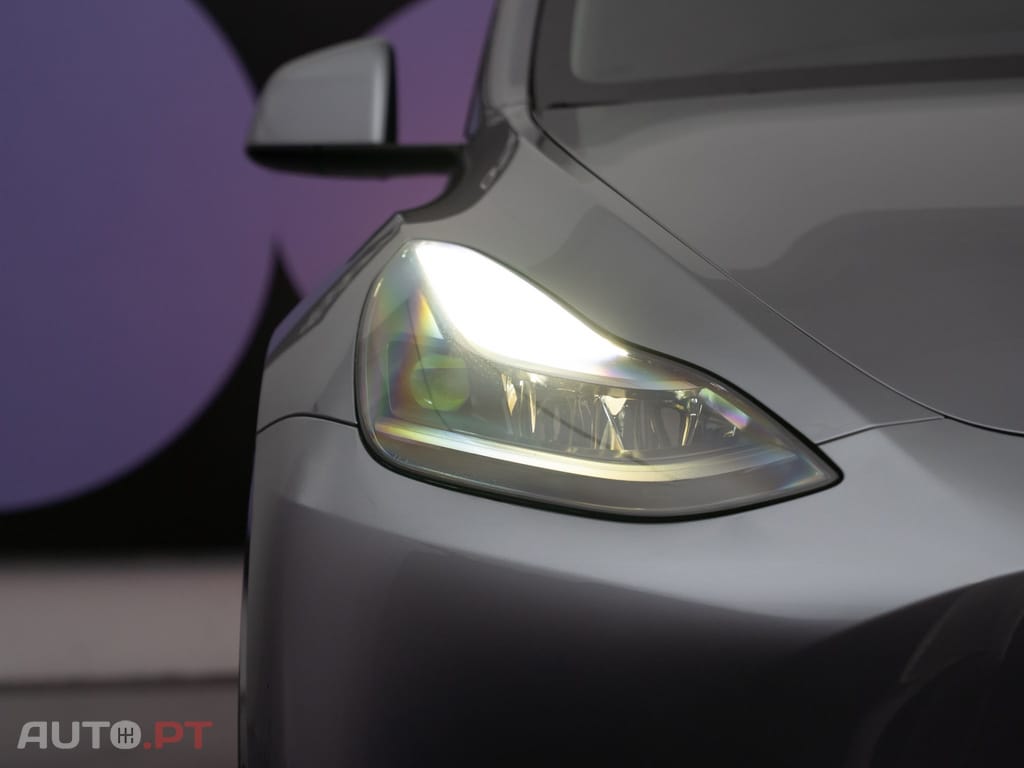 Tesla Model Y Tração Traseira