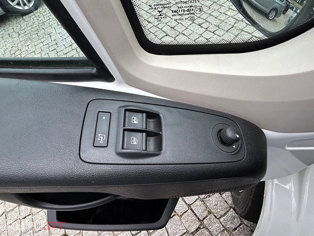 Peugeot Boxer 2.2 BlueHDi 333 L2 CD