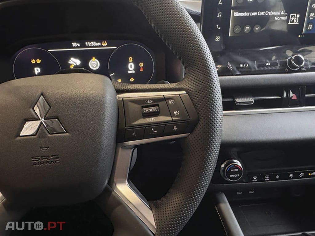 Mitsubishi Outlander PHEV Intense I.V.A DEDUTIVEL 