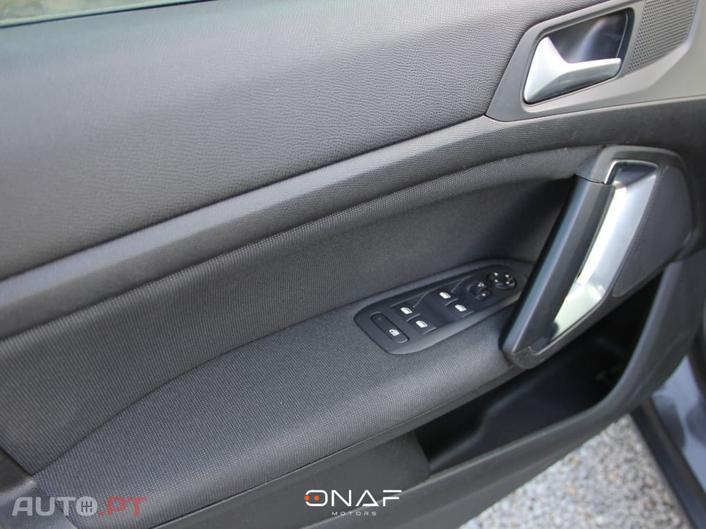 Peugeot 308 1.2 Pure Tech 110