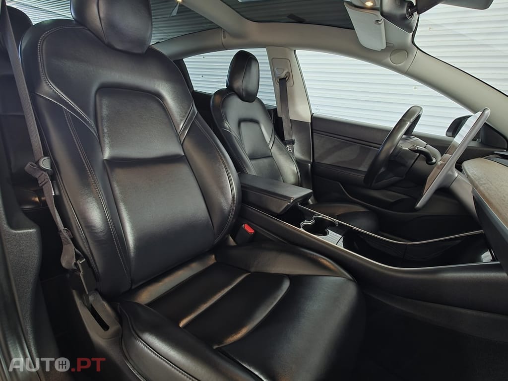Tesla Model 3 LONG RANGE DUAL MOTOR