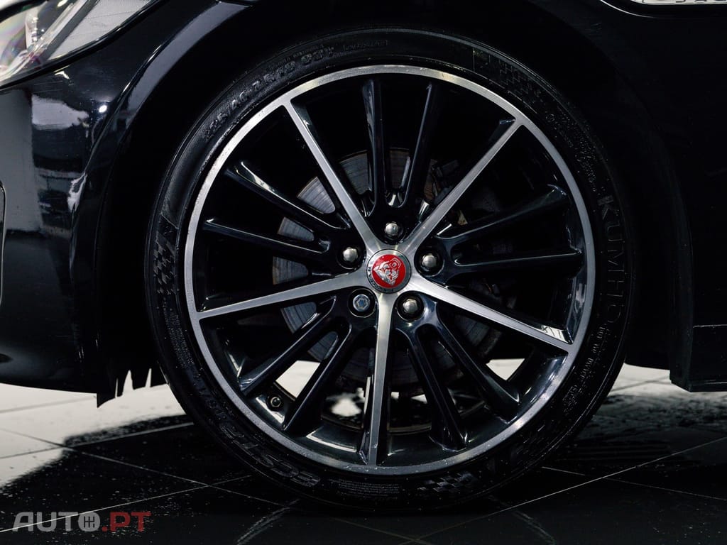 Jaguar XE 2.0 D R-Sport Aut.