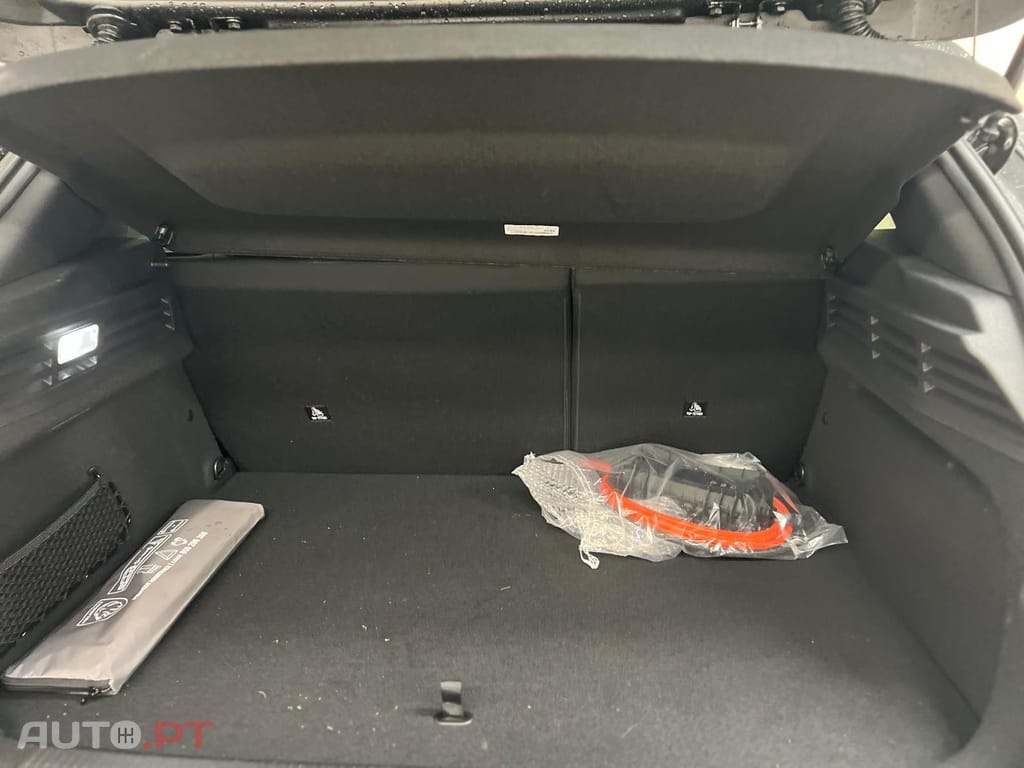 Peugeot 308 1.6 Hybrid Allure e-DCS7