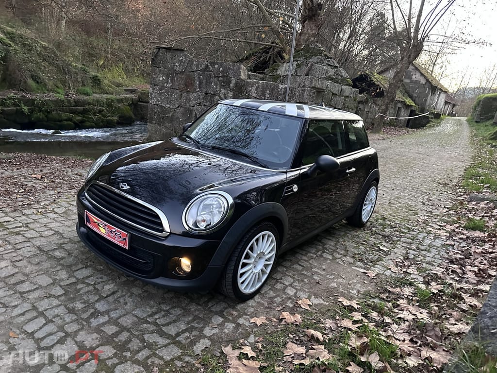 MINI Cooper Cooper D