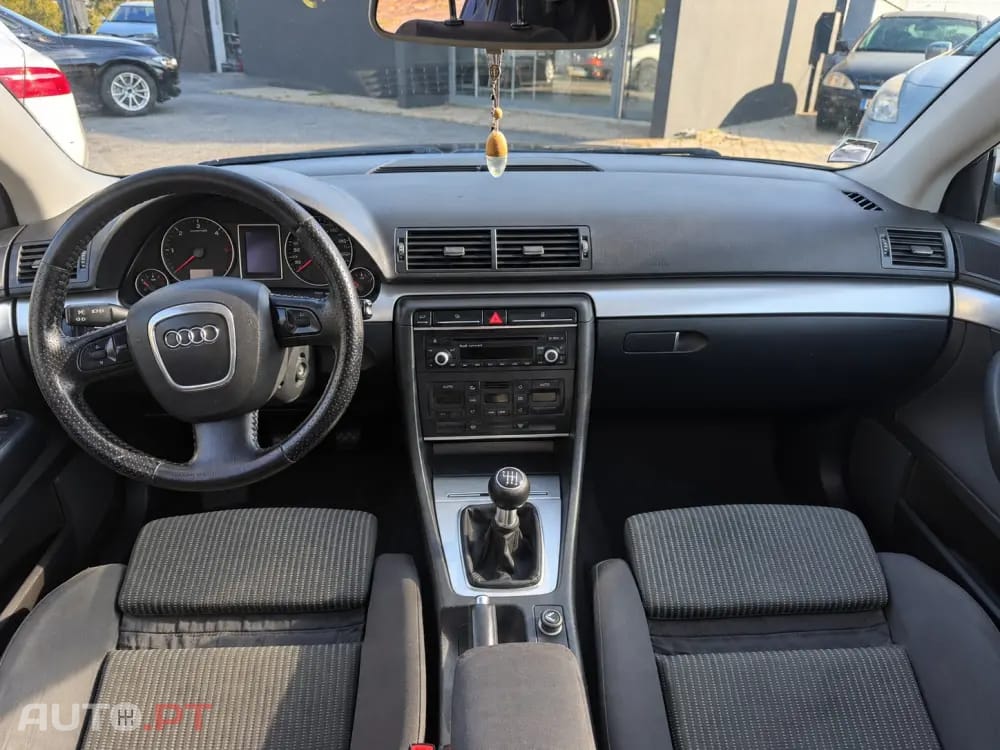 Audi A4 Avant S-LINE