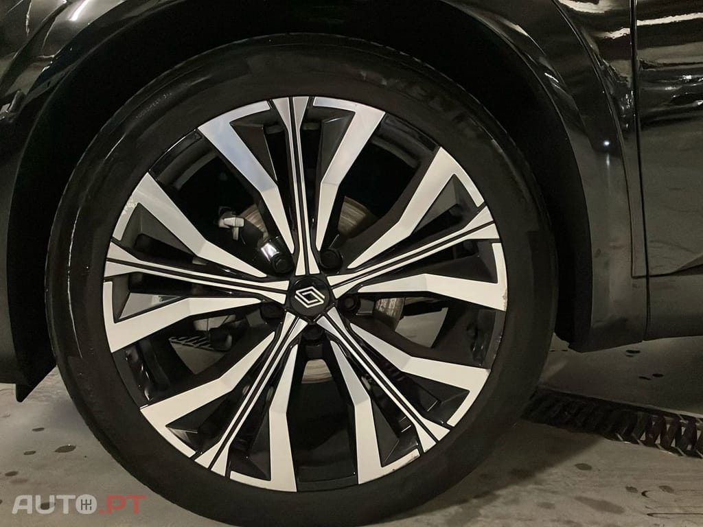 Renault Austral 1.3 E-Tech Iconic