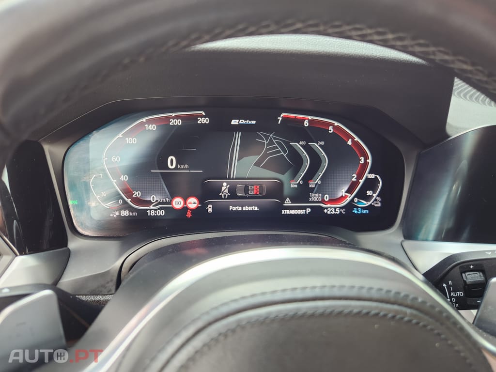 BMW 330 e Line Sport Auto