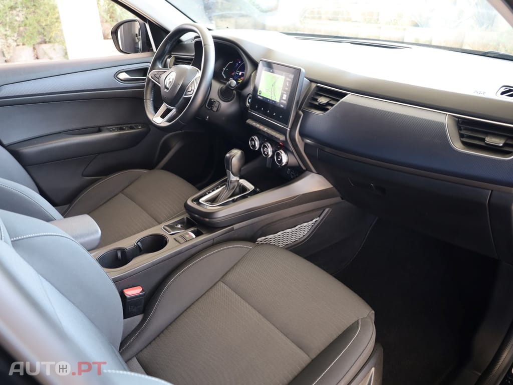 Renault Arkana 1.6 E-Tech Business
