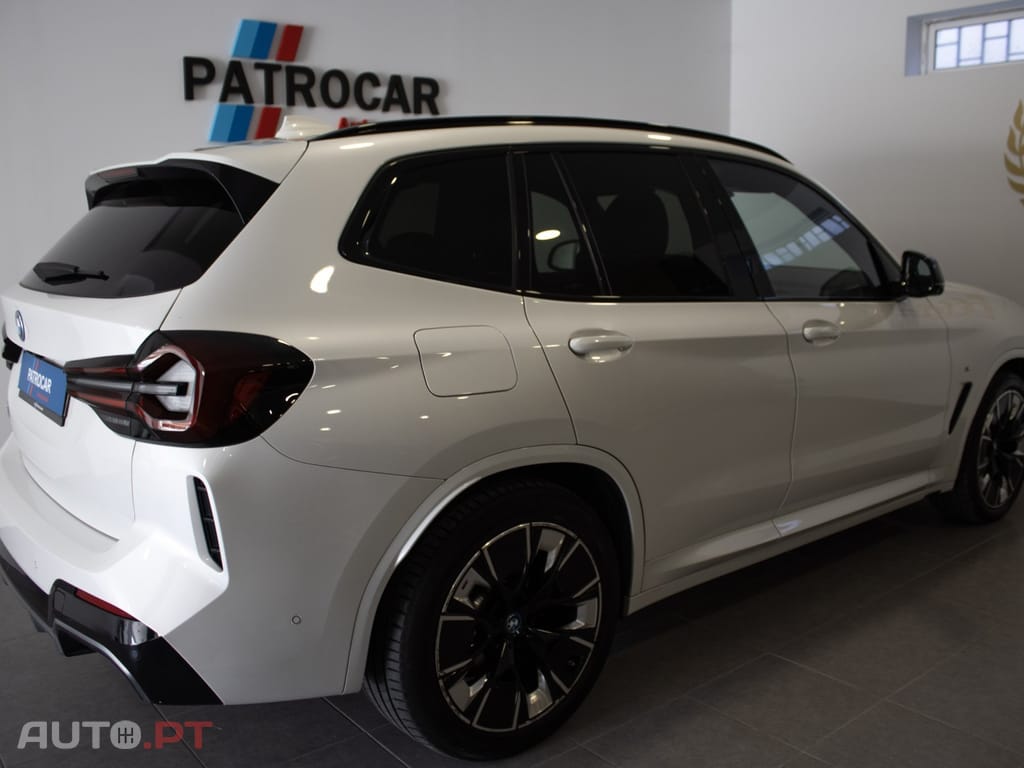 BMW iX3 M Sport Impressive