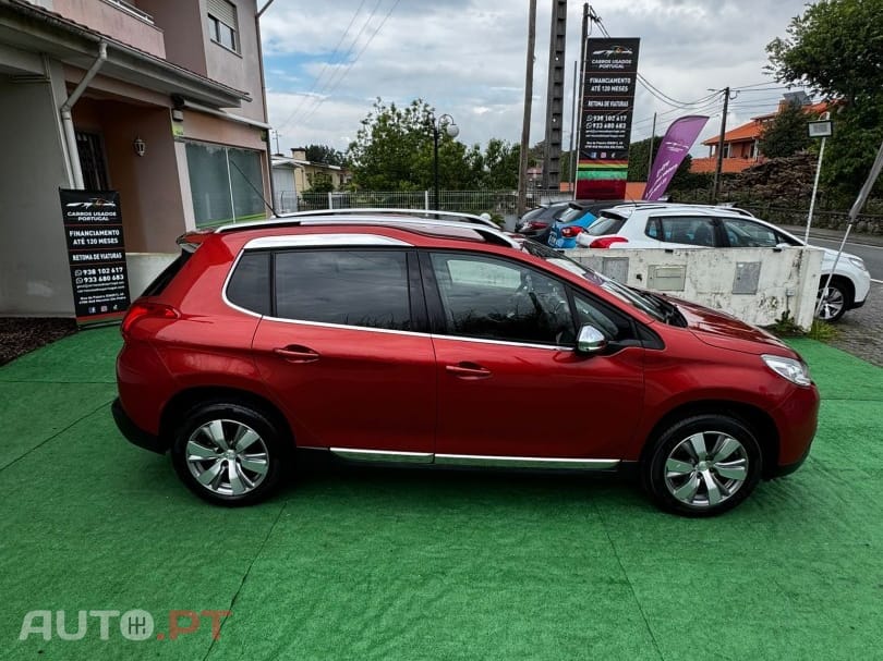 Peugeot 2008 1.2 PureTech Allure