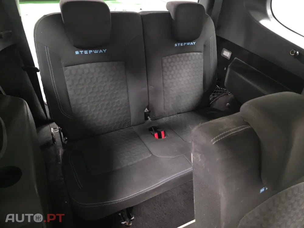Dacia Lodgy 1.5 dCi Stepway 7L