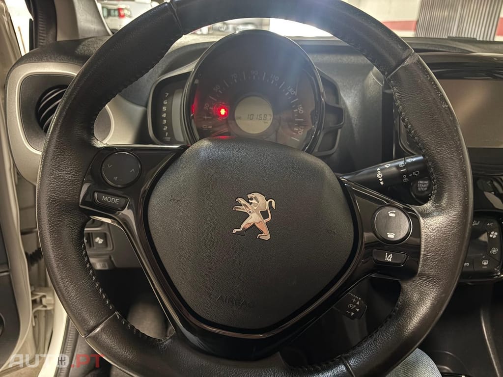 Peugeot 108 Top! 1.2 VTi Allure + ADML