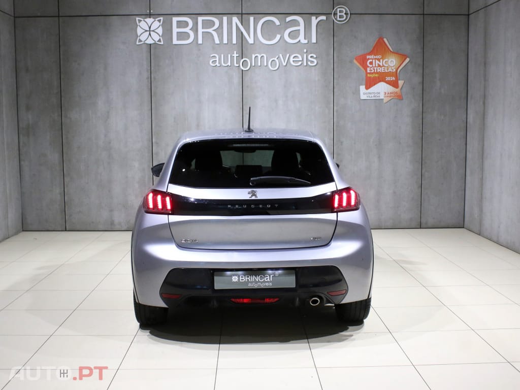 Peugeot 208 1.2 PureTech GT EAT8