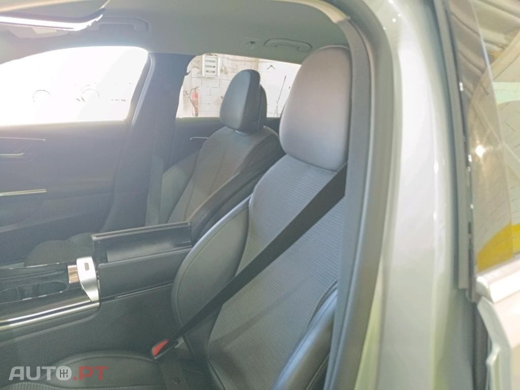 Mercedes-Benz C 300 e