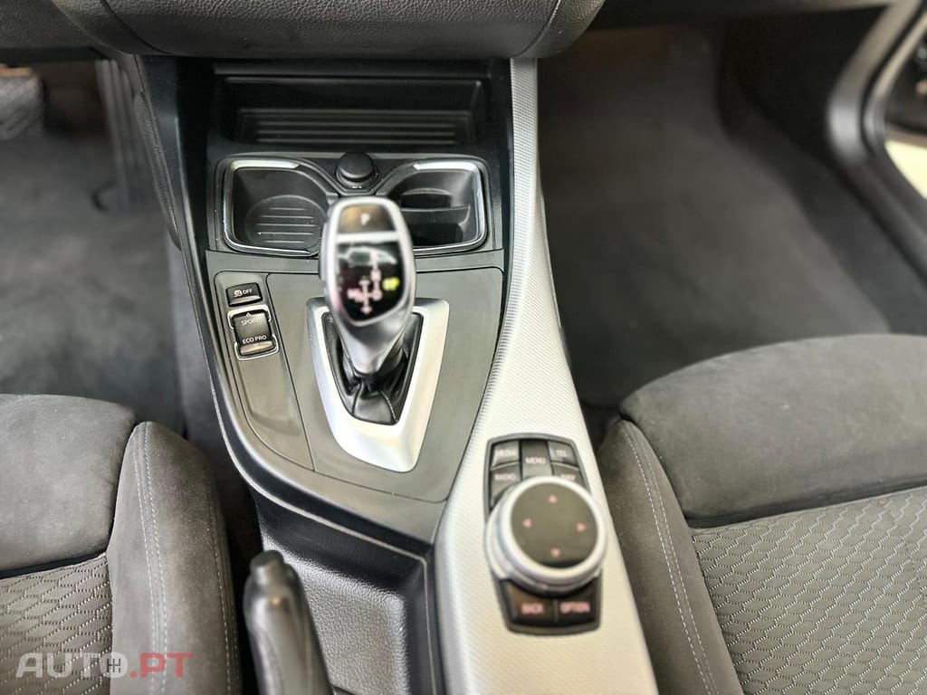 BMW 220 d Pack M Auto