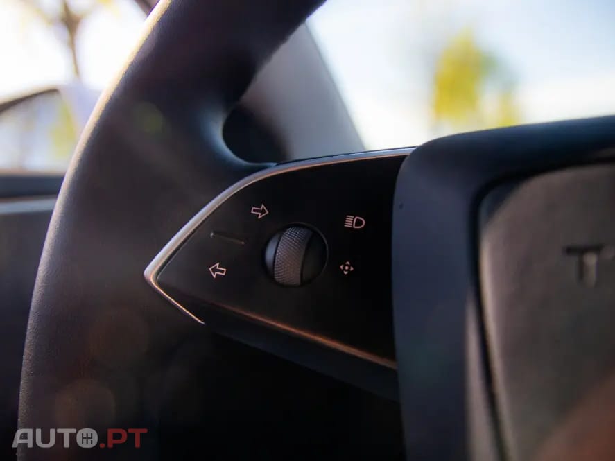 Tesla Model 3 Tração Traseira Premium