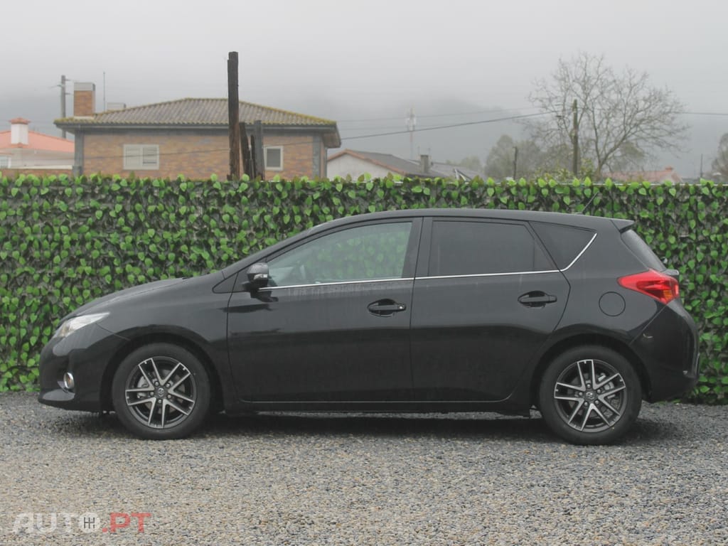 Toyota Auris 1.4 D-4D Exclusive