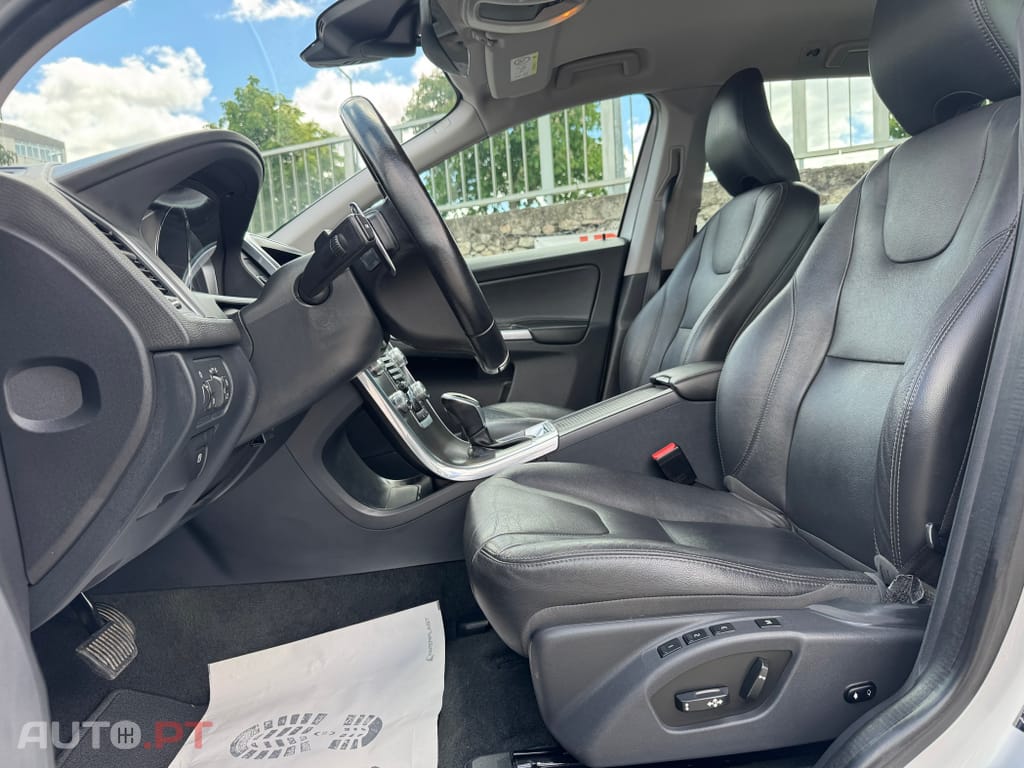Volvo XC60 2.0 D3 Momentum Geartronic